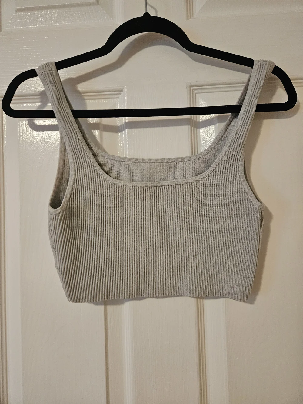 Babaton Ribbed Cropped Tank Top Size Medium - Picture 3 of 5